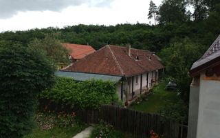 Casă 4camere+teren 719 m²central lângă izvoare de ape minerală Vâlcele - Poză 1