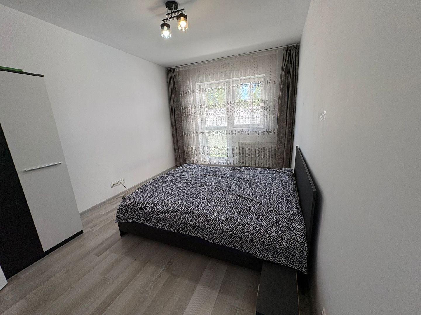 AP. 2 CAMERE APARATORII PATRIEI, CENTRALA, PARCARE, BLOC NOU, METROU - Poză 10
