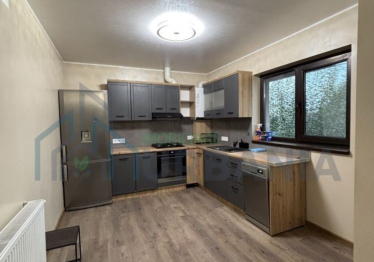 Apartament la casă de închiriat, 3 camere, Vișan - Poză 4
