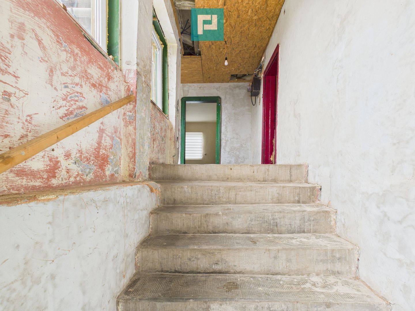 Casă cu 3 camere în localitatea Berindia, Arad - Poză 8