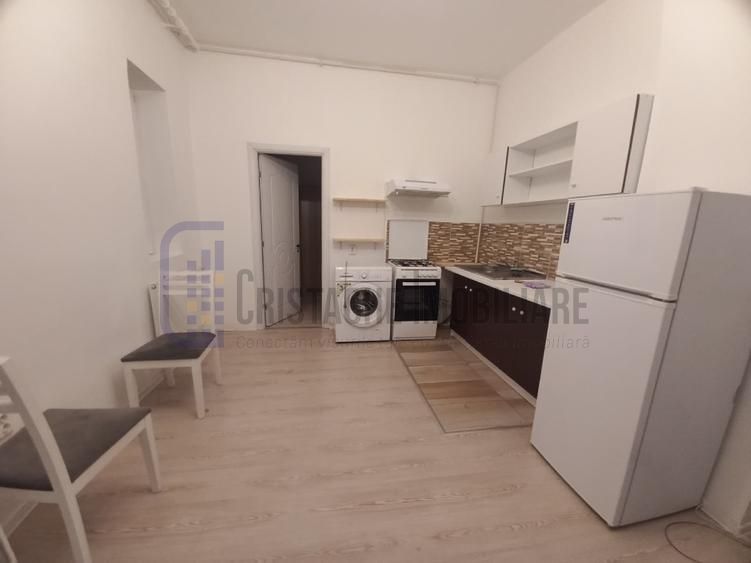 Particular, inchiriez apartament frumos in Vila nou renovata - Poză 3
