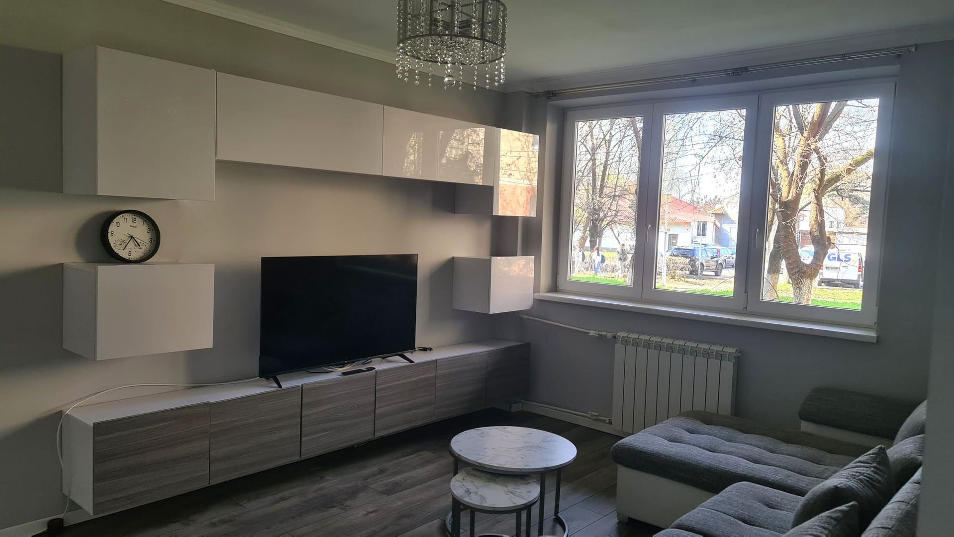 Se închiriază apartament cu 3 camere, renovat recent - Poză 3