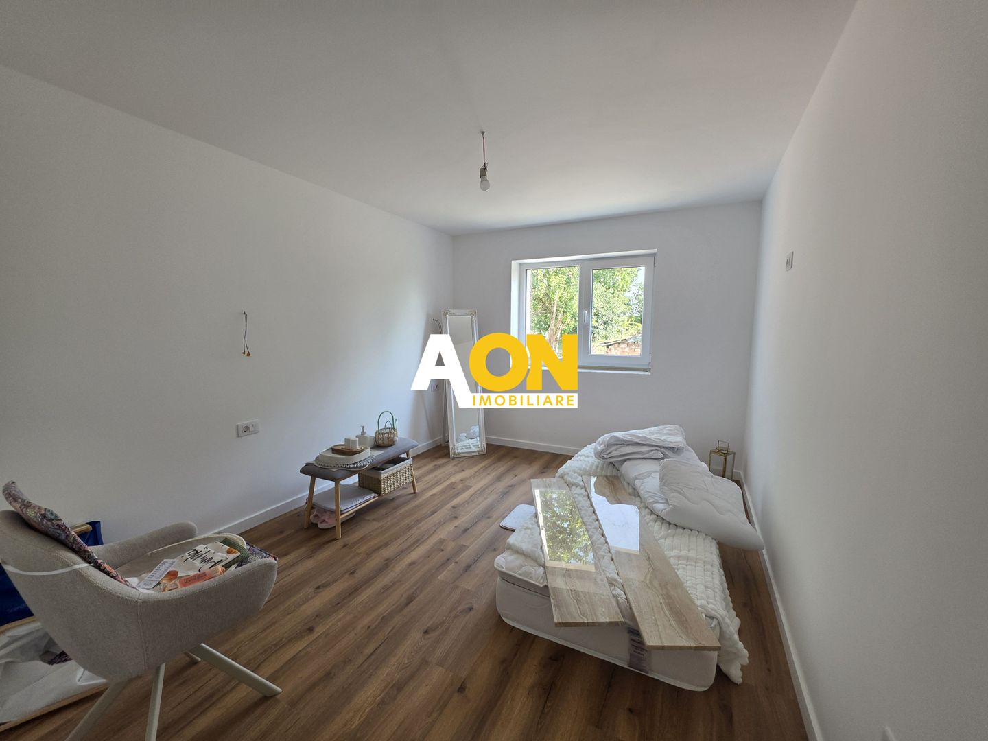 Casă 4 Camere, 2 Bai, 900mp Teren - Poză 15