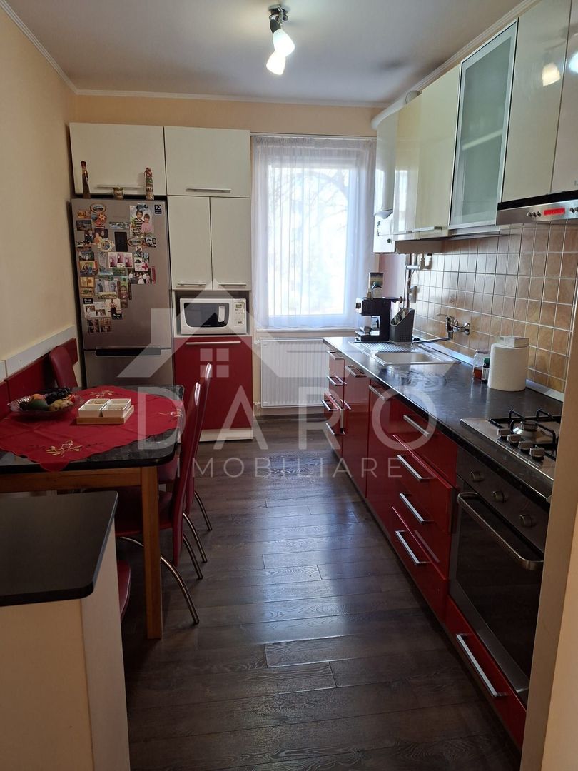 Vand apartament cu 3 camere - Poză 4