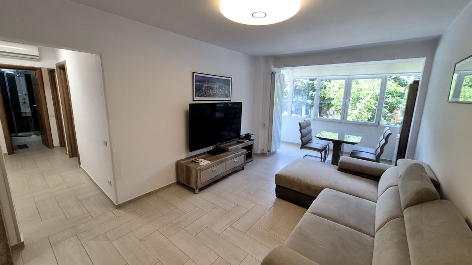 Apartament cu 3 camere 70,28 mp - piata Iancului - Poză 1