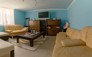 Casă cu teren 3332mp în Bătania - Poză 1