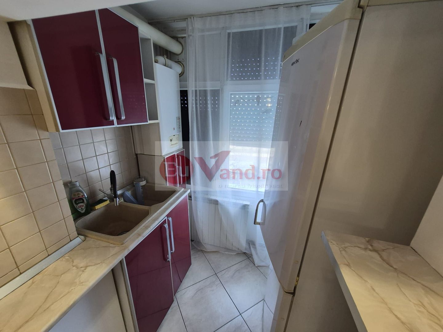 De inchiriat apartament cu 3 camere, etaj 3, Micro 16, 450 euro - Poză 4