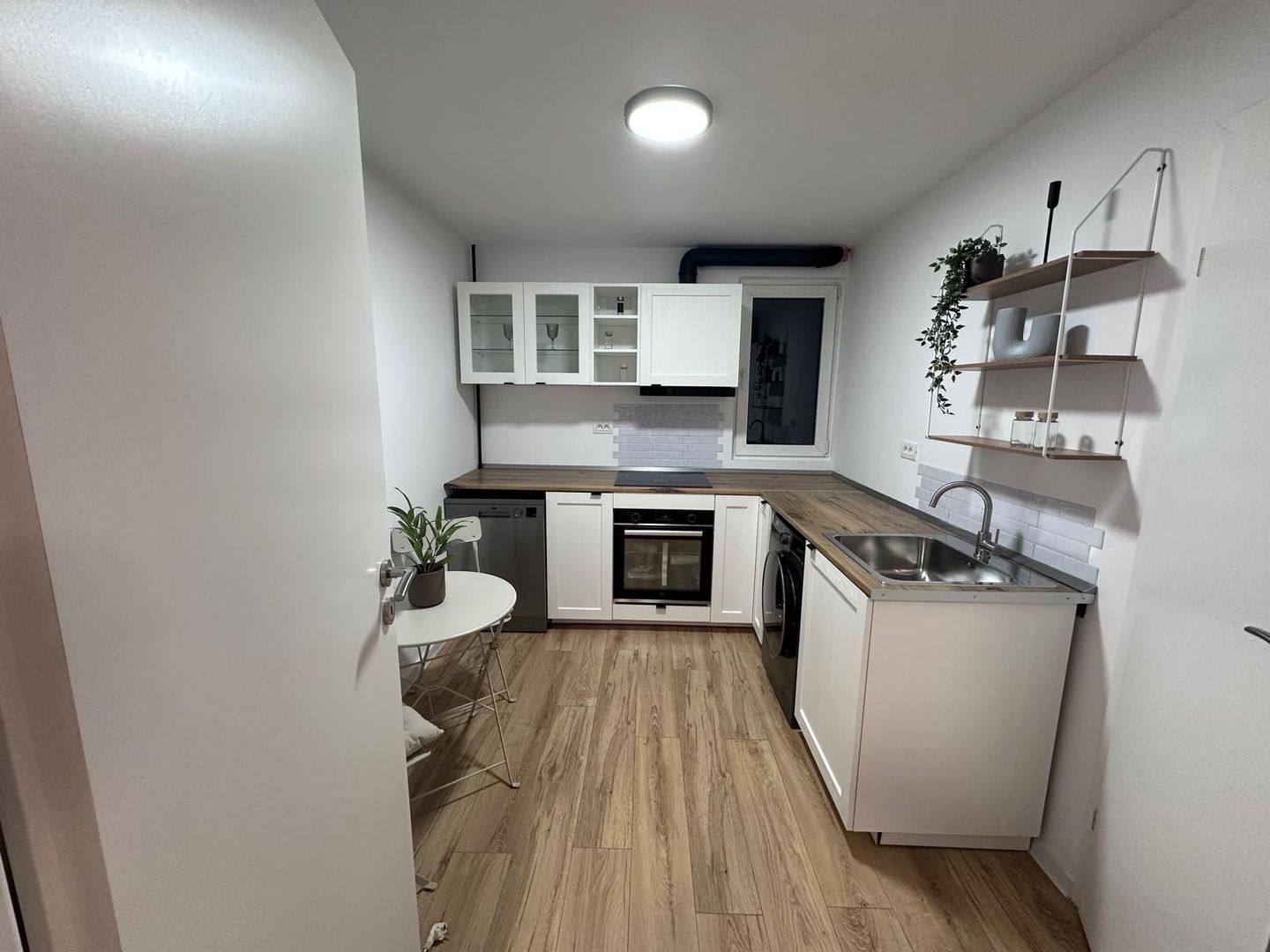 Apartament cu 2 camere prima inchiriere - metrou Tudor Vladimirescu - Poză 18