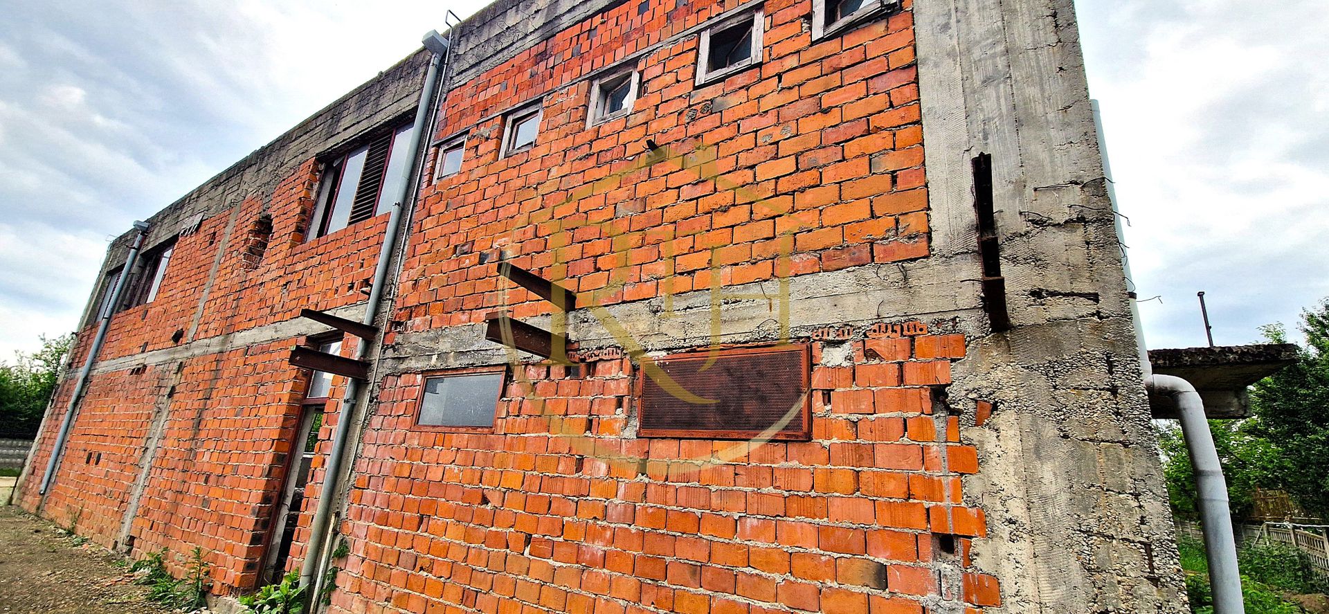 Cladiri si teren de închiriat zona industriala pentru orice tip de activitate. - Poză 15