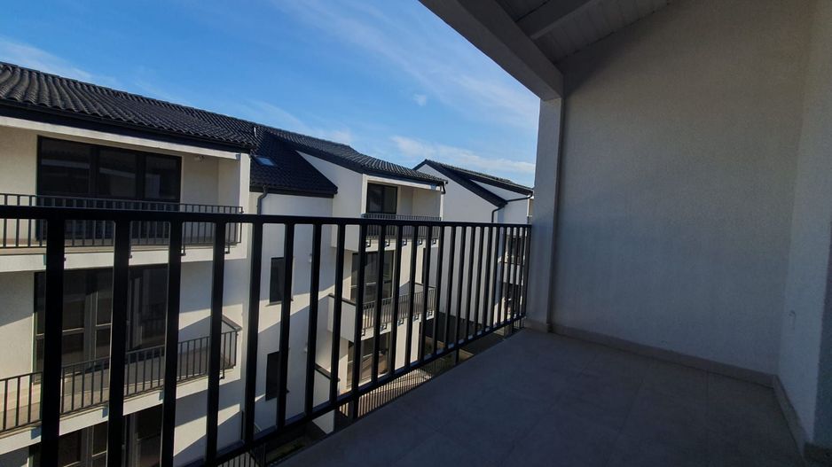 Locuință modernă, 2 camere decomandate, bloc tip vilă, Sânpetru - Poză 17