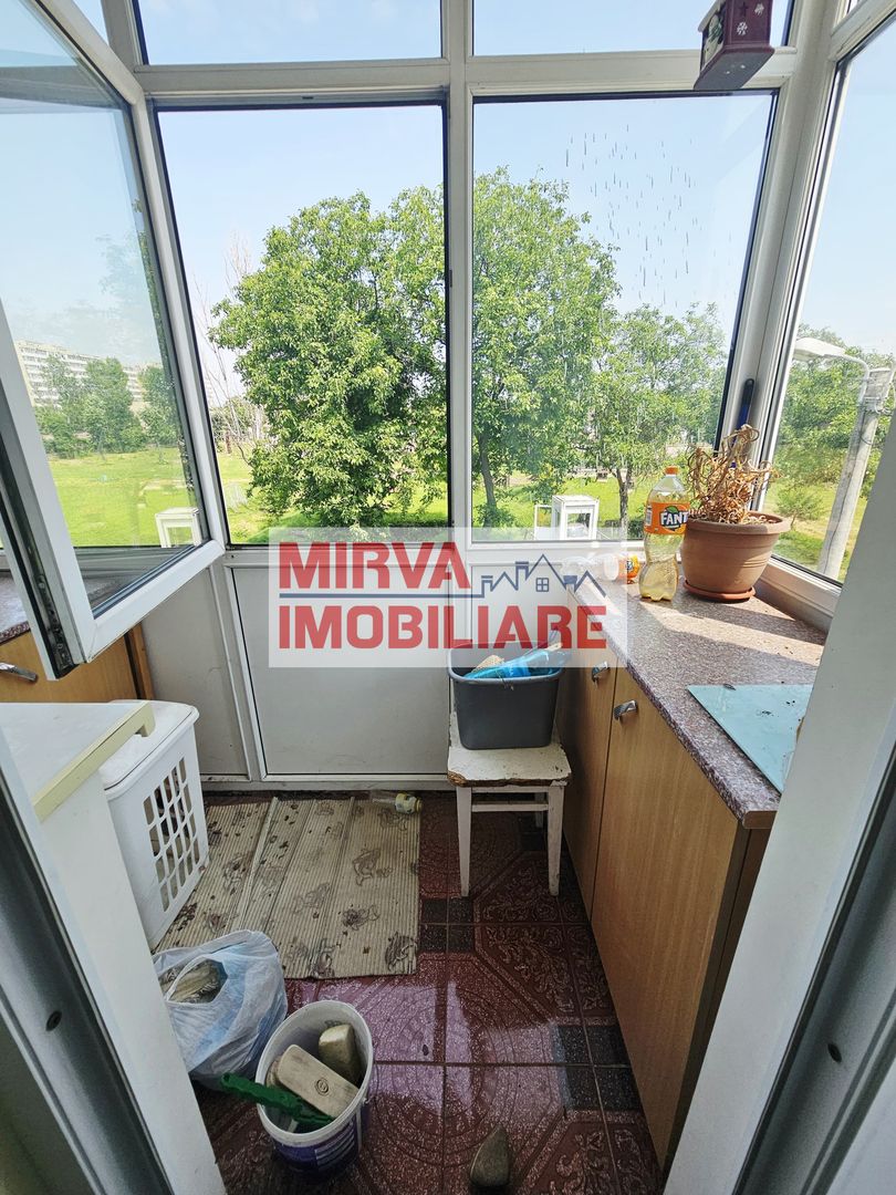 Vanzare apartament 2 camere, mobilat si utilat, zona Vest - Poză 4