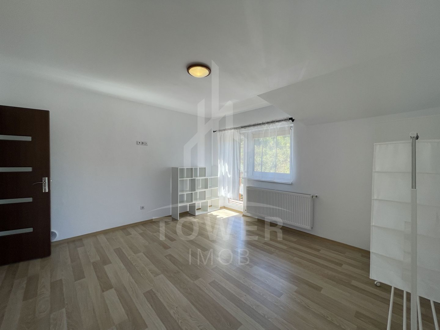 Casa individuala cu etaj - 125 mp utili-zona Belvedere - Poză 2