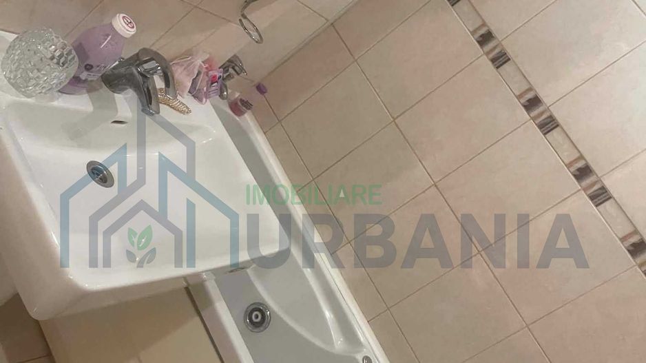 Apartament 3 camere, Centru-Gara-Arcu, Albesti - Poză 3