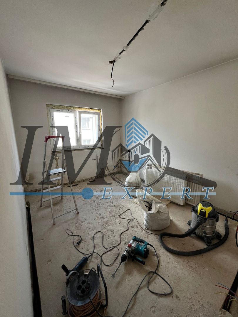 Apartament semi renovat de vânzare in Sebeș - Poză 3