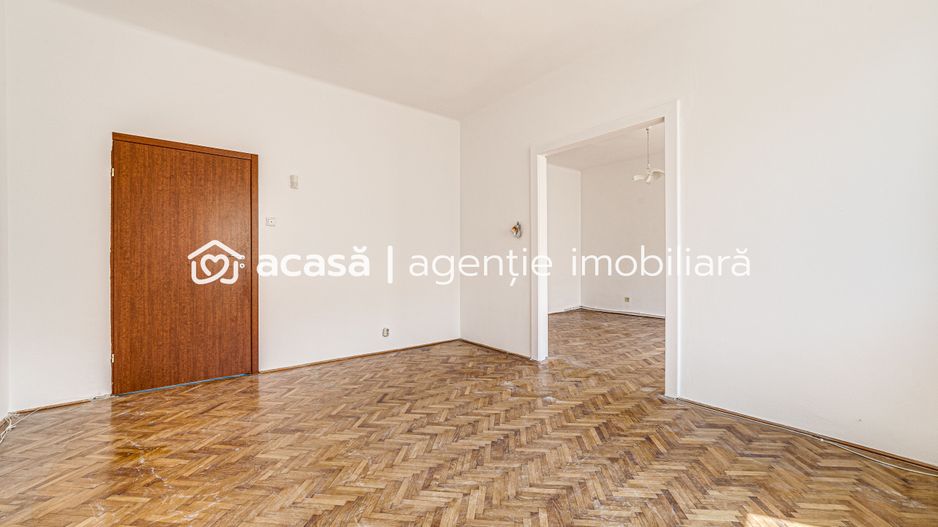Preț redus! Apartament la casă, în centru - Poză 3
