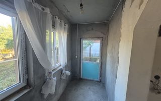 Casa si teren 3500mp in comuna Amaru/BZ ~ 4 camere ~ renovata in 2025 - Poză 7