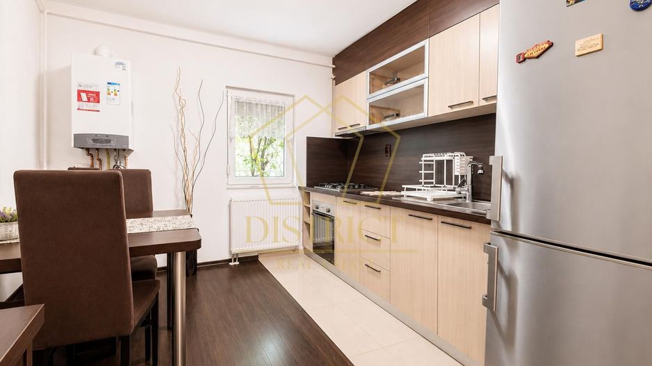Apartament cu 3 camere | Spitalul Judetean - Poză 8