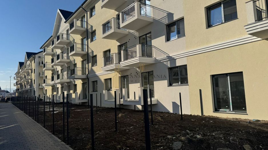 Apartament 3 camere, 71mp, curte 50 mp, Zona Selimbar. - Poză 5