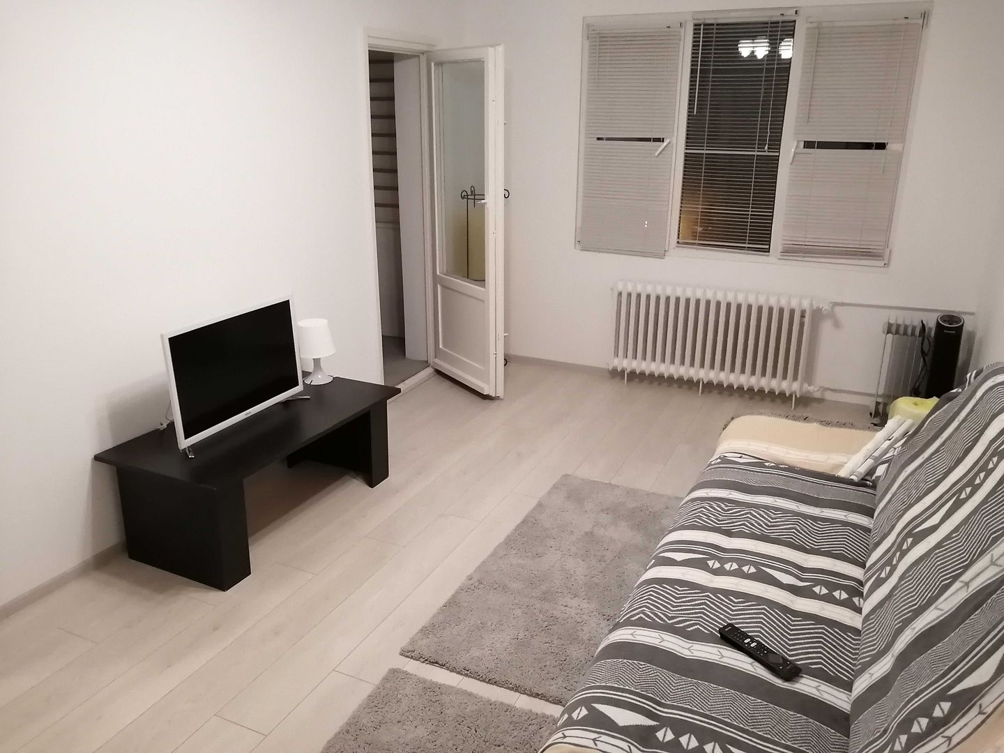 Vanzare apartament 3 camere in Titan, RENOVAT, 5 min metrou Grigorescu si IOR - Poză 5