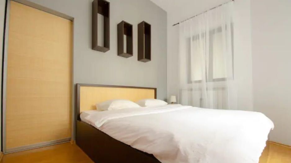 Ag BRASADAS închiriază ap 2 cam etaj 1/2 zona ULTRACENTRALA. - Poză 10