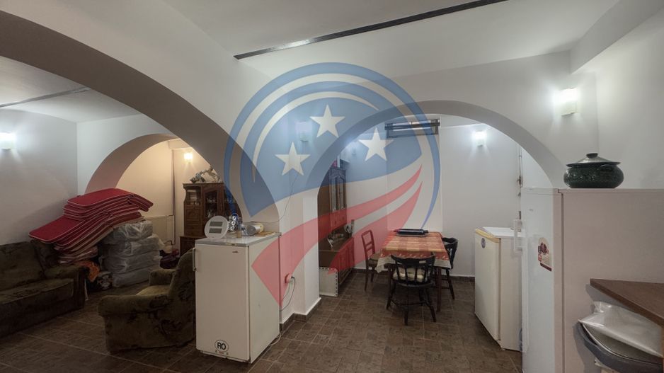 Casa cu 4 camere,  Zona Centrala-  Sf. Apostoli - Poză 14