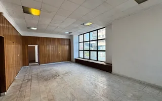Spațiu comercial 493 mp utili | Locație centrală | Vizibilitate excelentă | - Poză 25