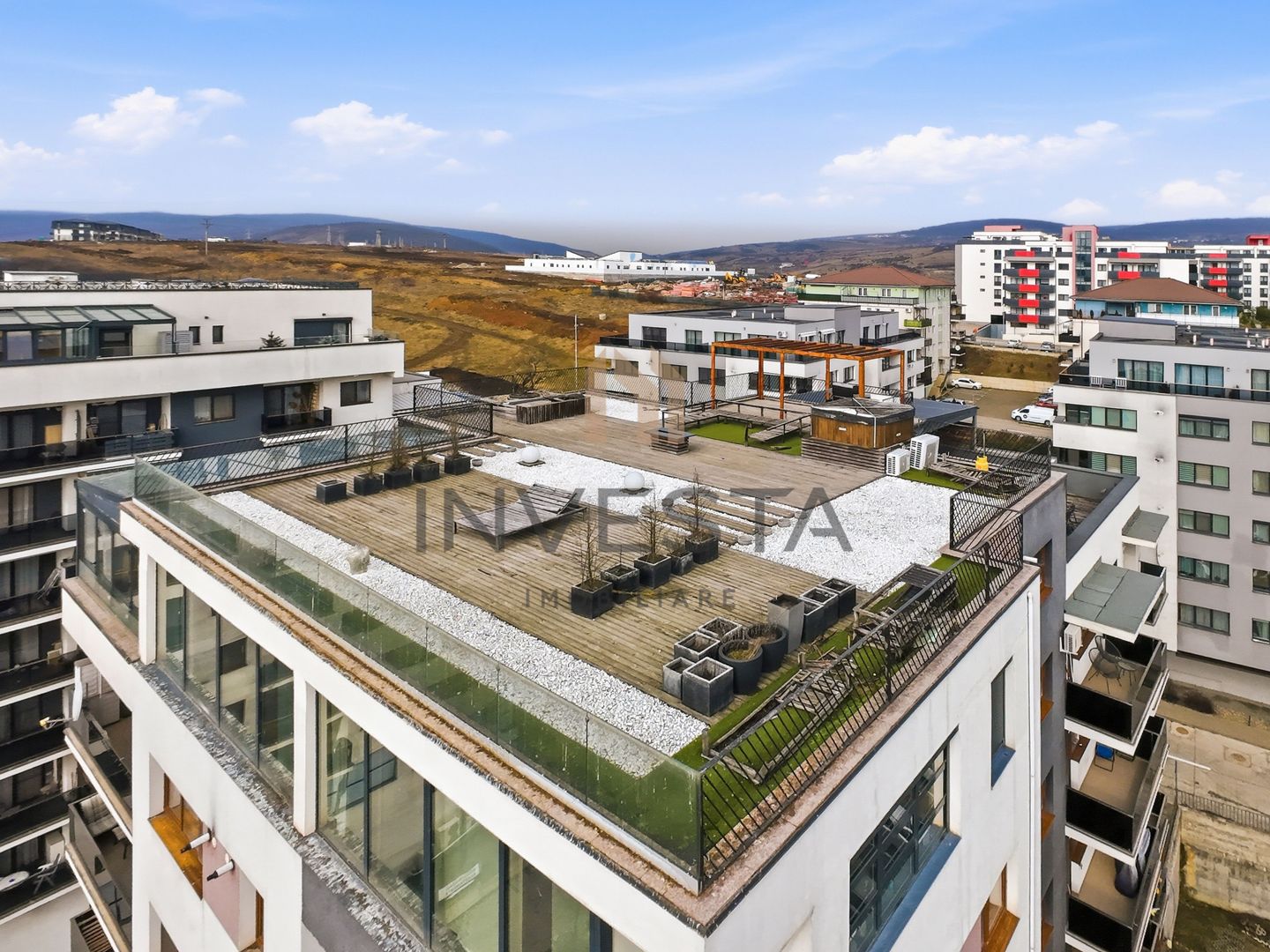 Penthouse exclusivist cu acces din lift, terasa 340 mp, 245 mp utili - Poză 22