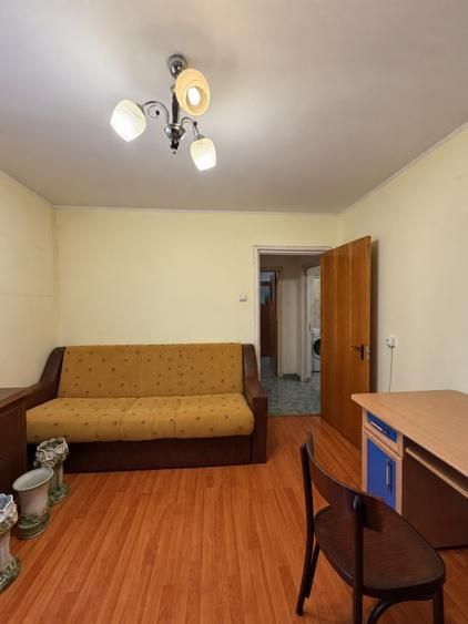 Vanzare Apartament 2 camere, 46 mp utili + lbalcon bloc 1970, Drumul Taberei - Poză 1