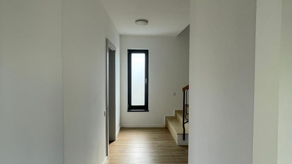 Vilă Individuală 4 camere Tunari - Cartierul Tineretului - Poză 10