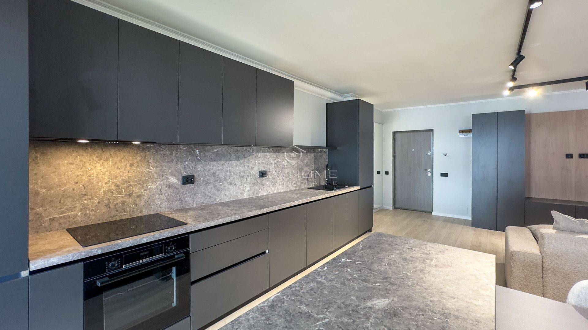 Apartament cu 2 camere, zona Str Eroilor - Poză 4