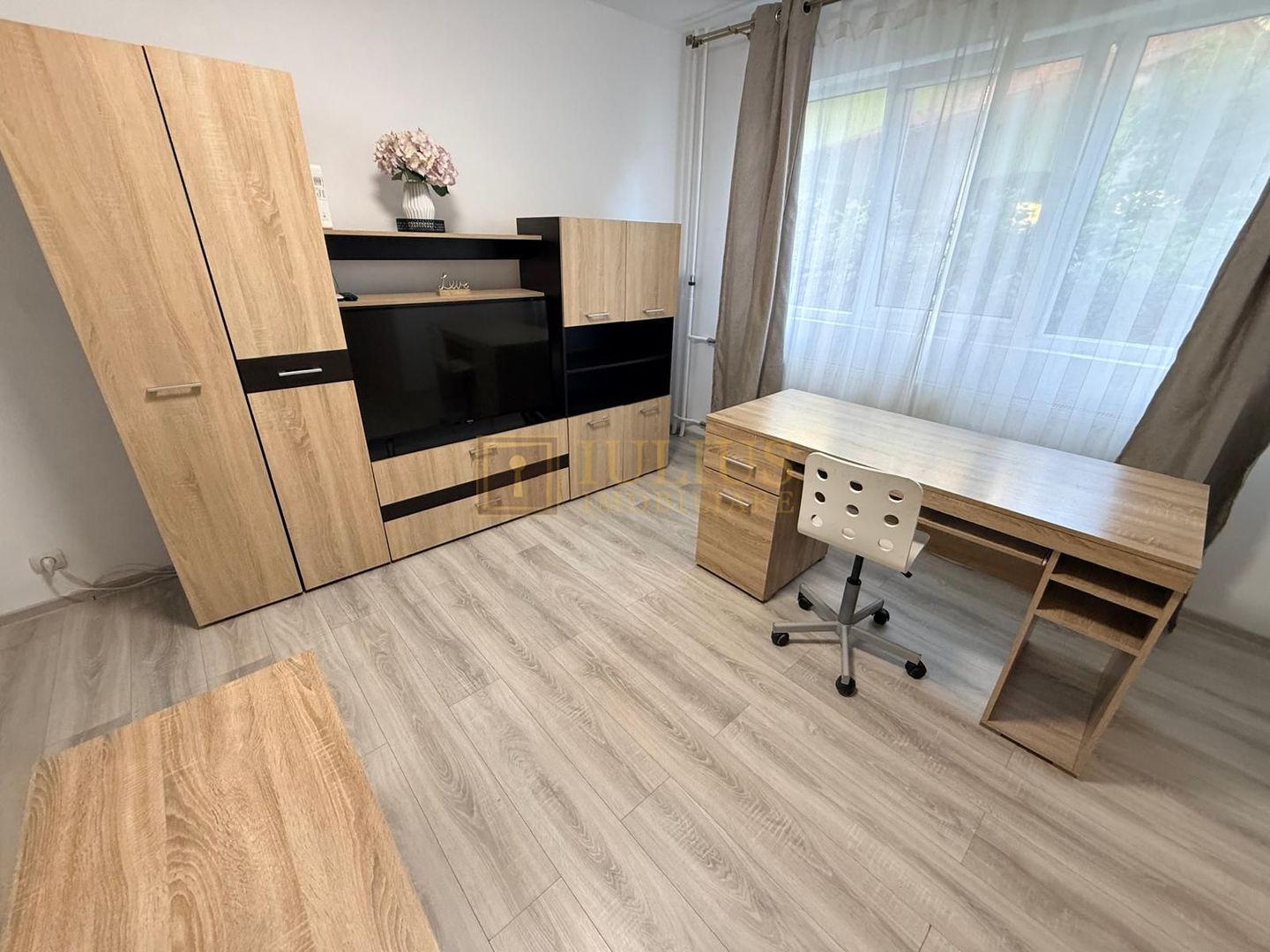 2 camere| Medicina-langa ISHO| zona frumoasa| cuplu-1 persoana| - Poză 2