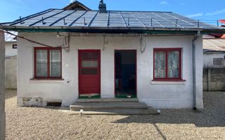 Vanzare casă cu potențial rezidențial și comercial în Pucioasa -441 mp - Poză 6