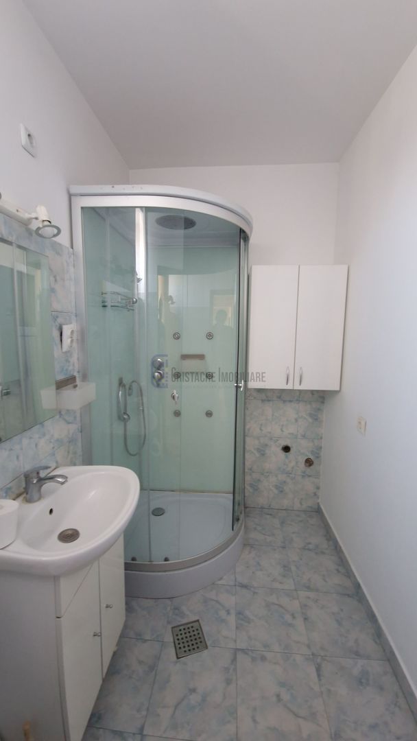 Apartament 2 camere, decomandat, situat in vila_supr. 70 mp_Cartier Republica - Poză 4