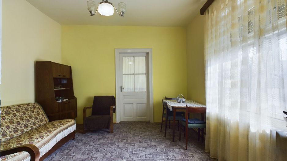 Casă individuală cu teren de 1100 mp și 3 apartamente în curte - Poză 20