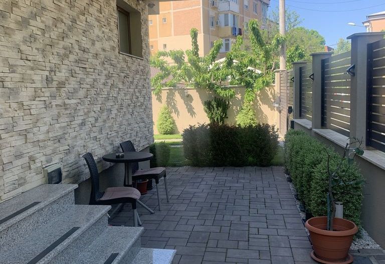 Casă spațioasă cu 5 camere - Sarari - Poză 7