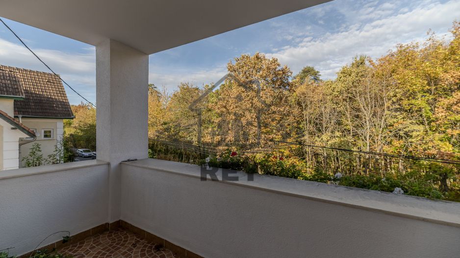 De Vânzare Vila Superba la liziera parcului Sub Arini - Poză 18