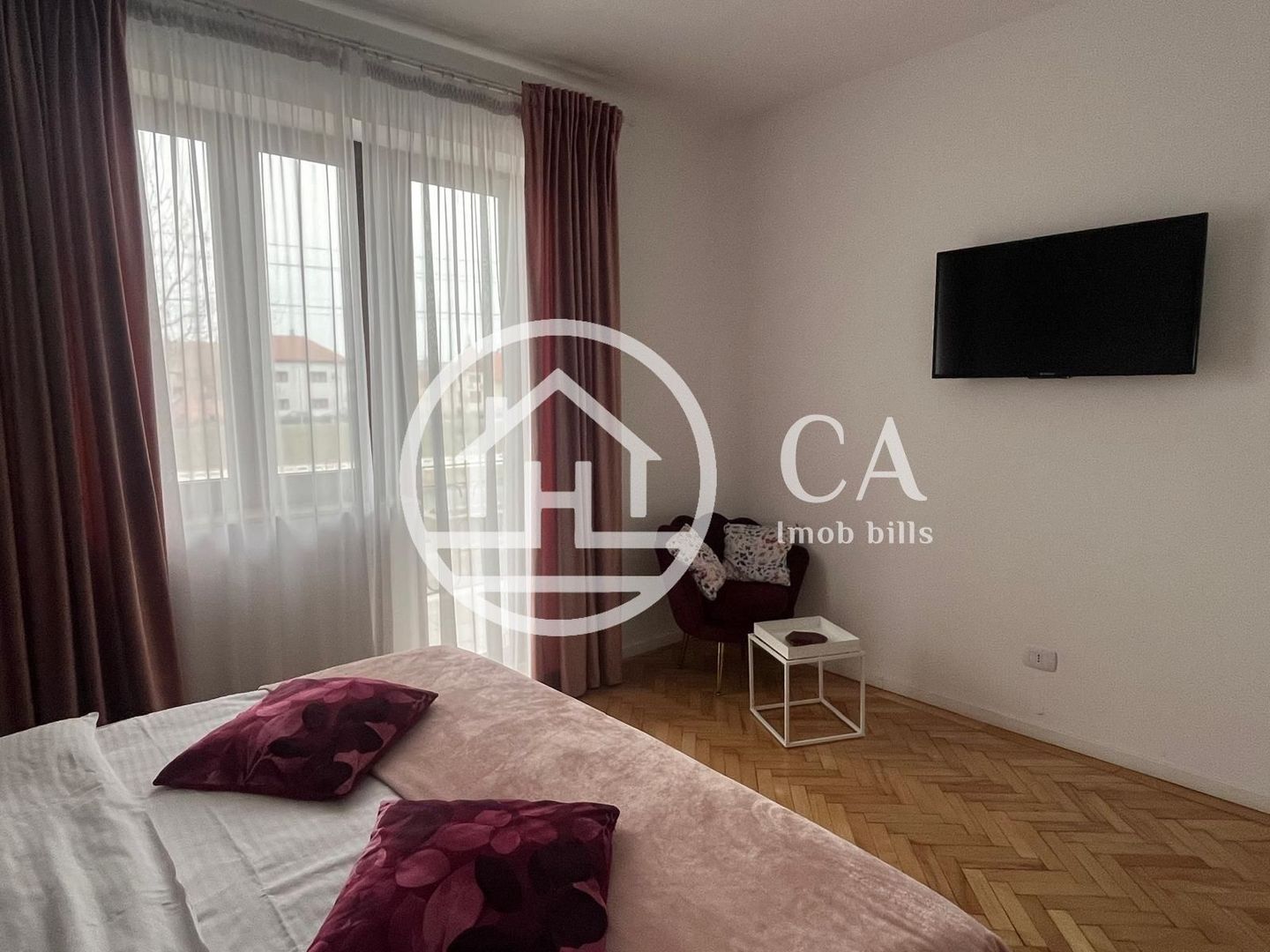 Apartament de închiriat cu 2 camere în zona ultracentrală, Oradea - Poză 2