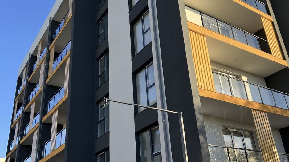 2 camere sptioase 70 mpc predare la Cheie - Poză 6