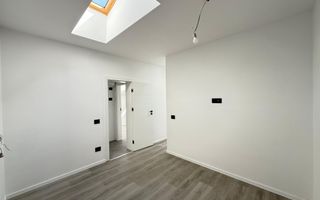 Ap pe 2 niveluri. 3 camere, 2 bai. 2 locuri de parcare. - Poză 12