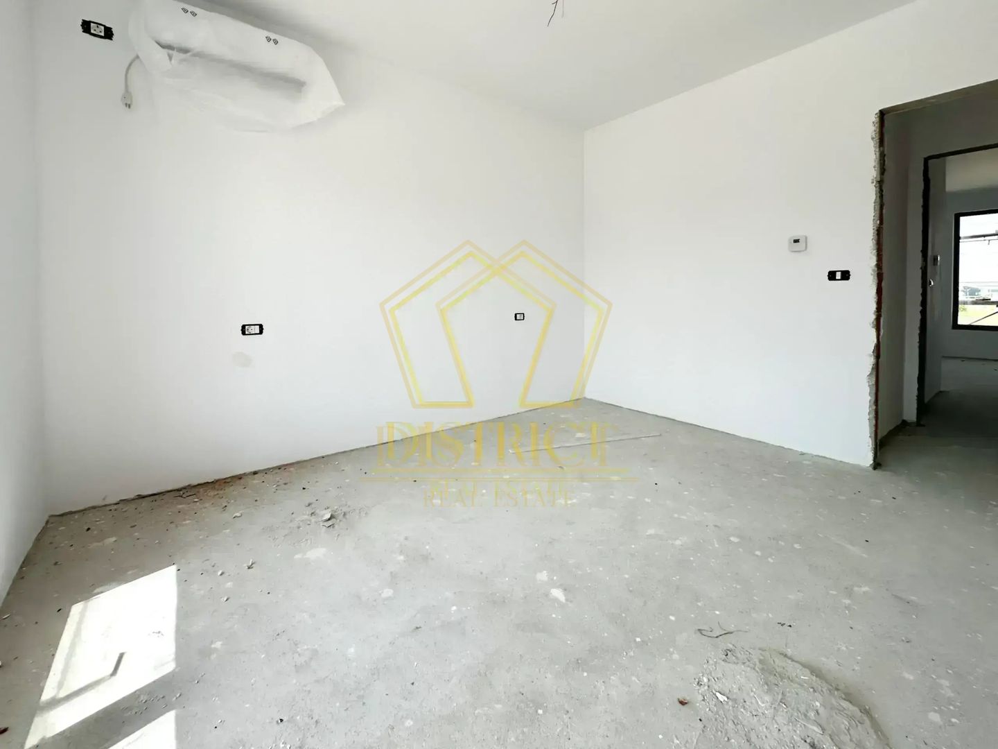 Duplex deosebit cu 4 camere | Dumbravita - Poză 2