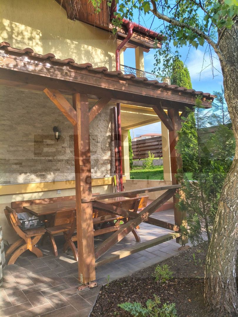 Casa individuala 270 mp, teren 885 mp, toate utilitatile, Chinteni - Poză 2