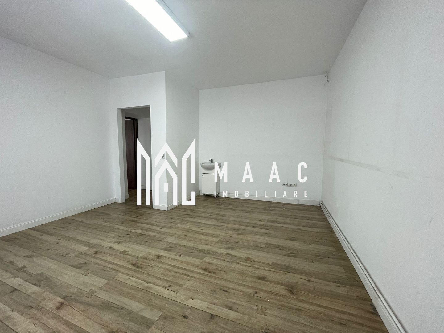 Spatiu birouri I 3 camere I Zona Bulevardul Victoria - Poză 5