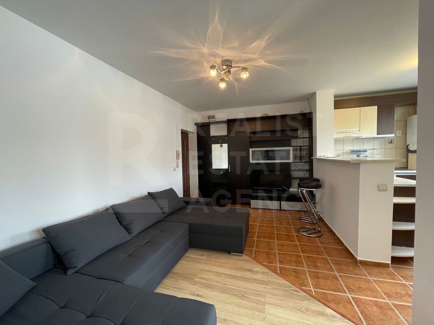 Vânzare, apartament, 2 camere, Iași - Poză 1