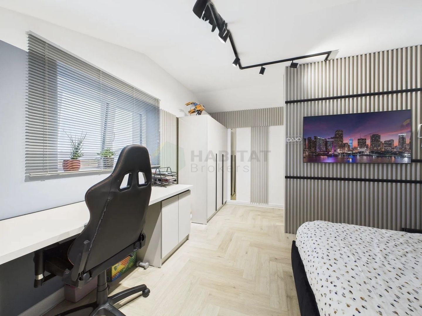 Locuinta complet amenajata | 5 camere| Otopeni - Poză 6