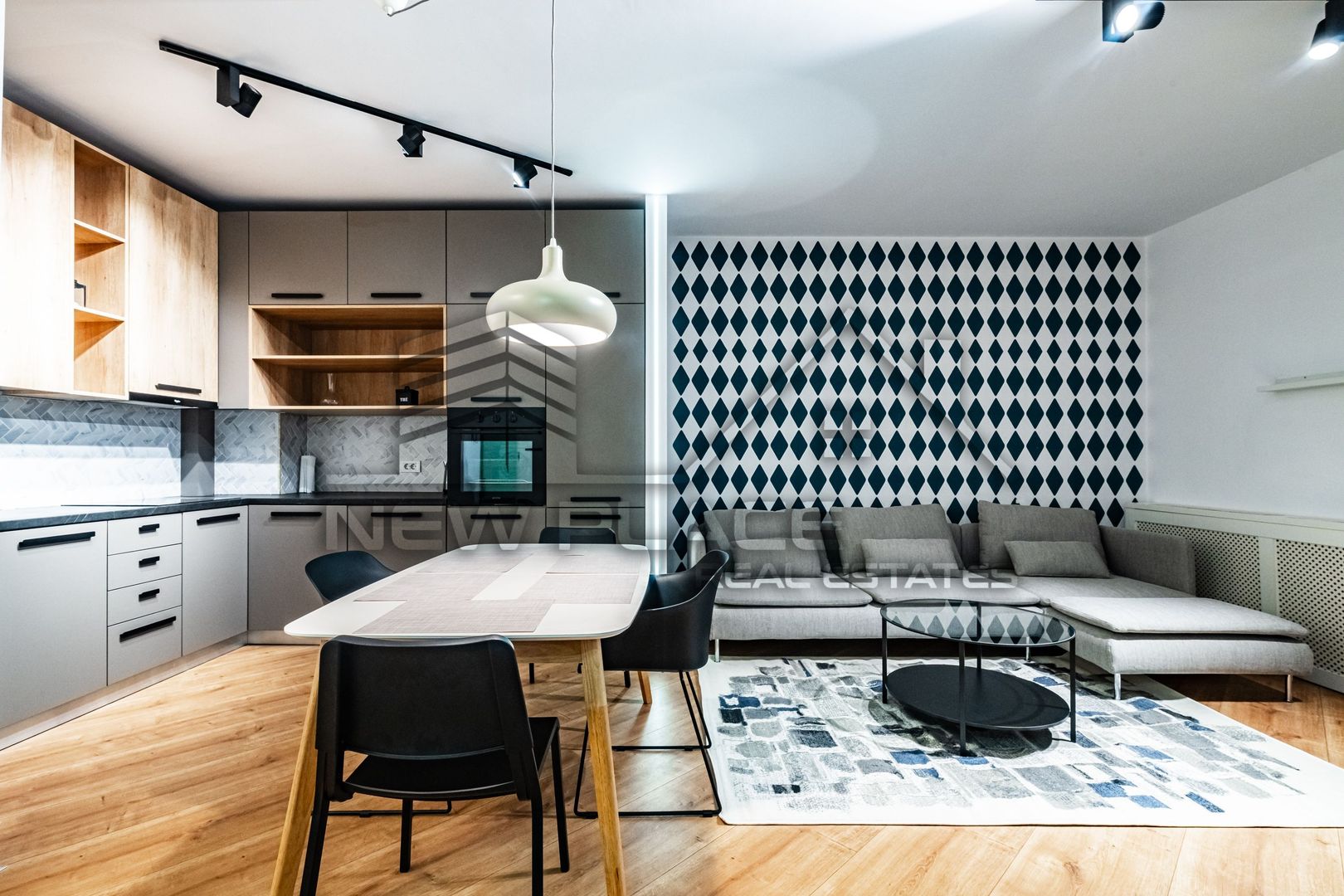 [VIDEO] 4City North | Apartament exclusivist | Vedere curtea interioara | Lux - Poză 5