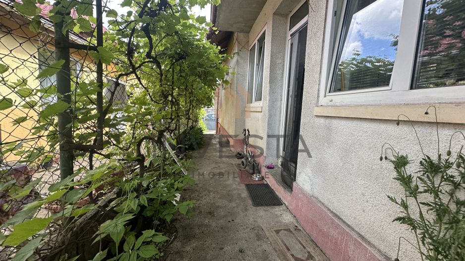 Casă cu teren de 890 mp/ Cartier Gruia - Poză 9