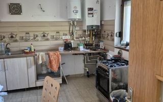 Casa individuala parter, Domnesti, zona Craitei-Foisorului. Investitie buna. - Poză 9