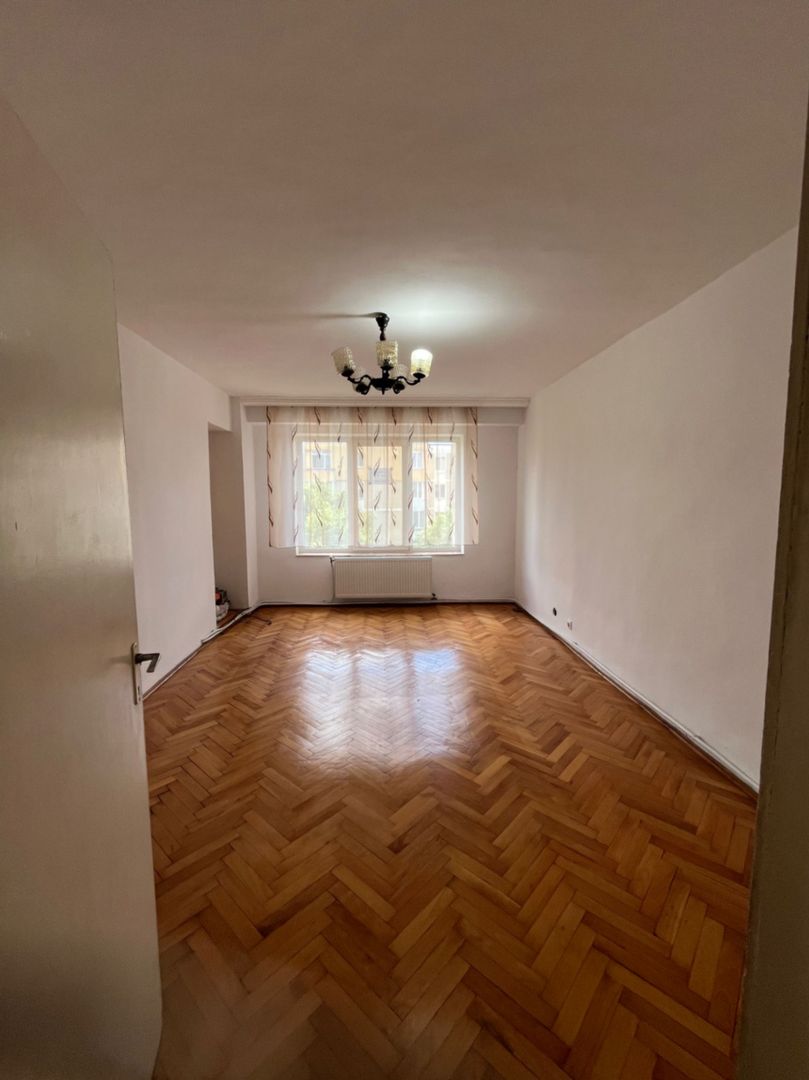 Apartament 4 camere 2 bai Central - Poză 7