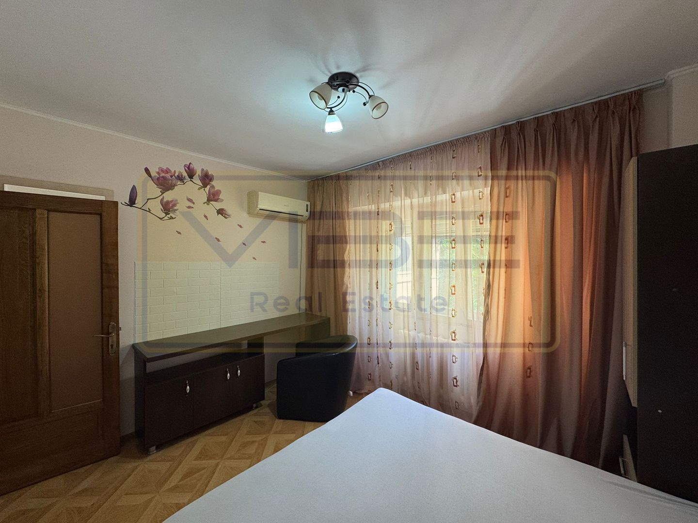 Apartament 4 camere decomandat Nicolina - Catedrala Catolica - Poză 11
