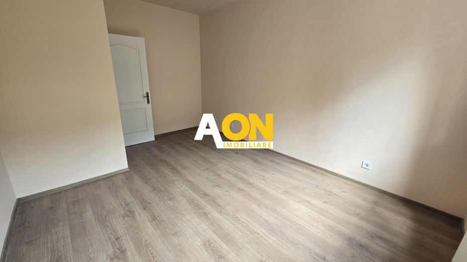Apartament 3 Camere Renovat, Etaj 1, Cetate - Poză 7